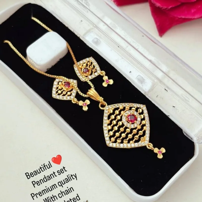 299 gj (25) Gold-Plated Honeycomb Lattice Pendant Set with Ruby Red & White Stones