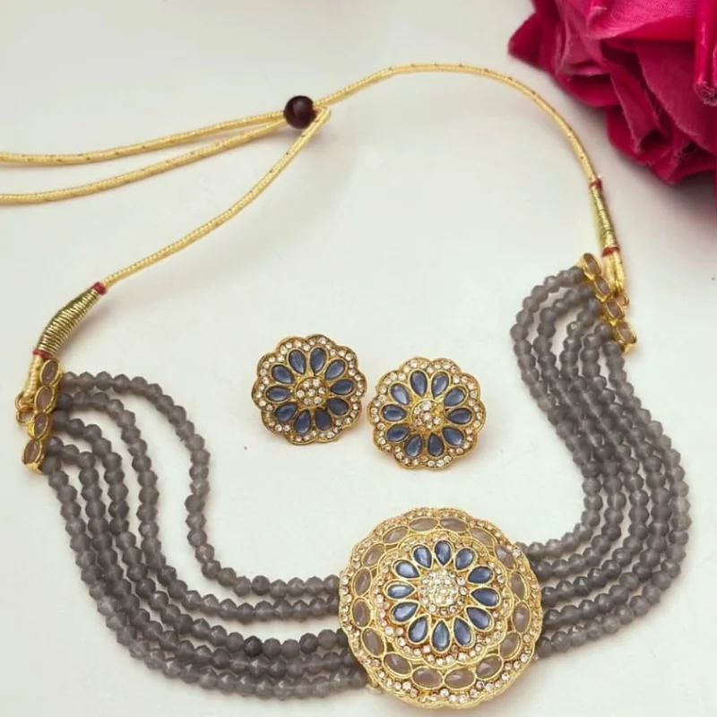 379 gj (16) Elegant Grey Crystal Beaded Choker Necklace Set with Floral Kundan-Style Pendant & Matching Stud Earrings