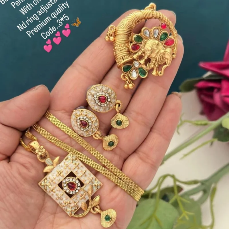 449 gj (3) Traditional Antique Gold-Plated Jewelry Set with Elephant Motif Ring, White Textured Pendant, and Earrings