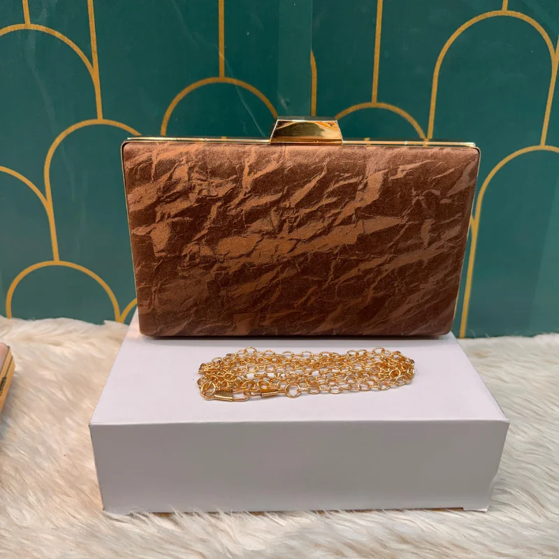 499 SM (7) Elegant Hard Shell Evening Bag & Detachable Chain Strap