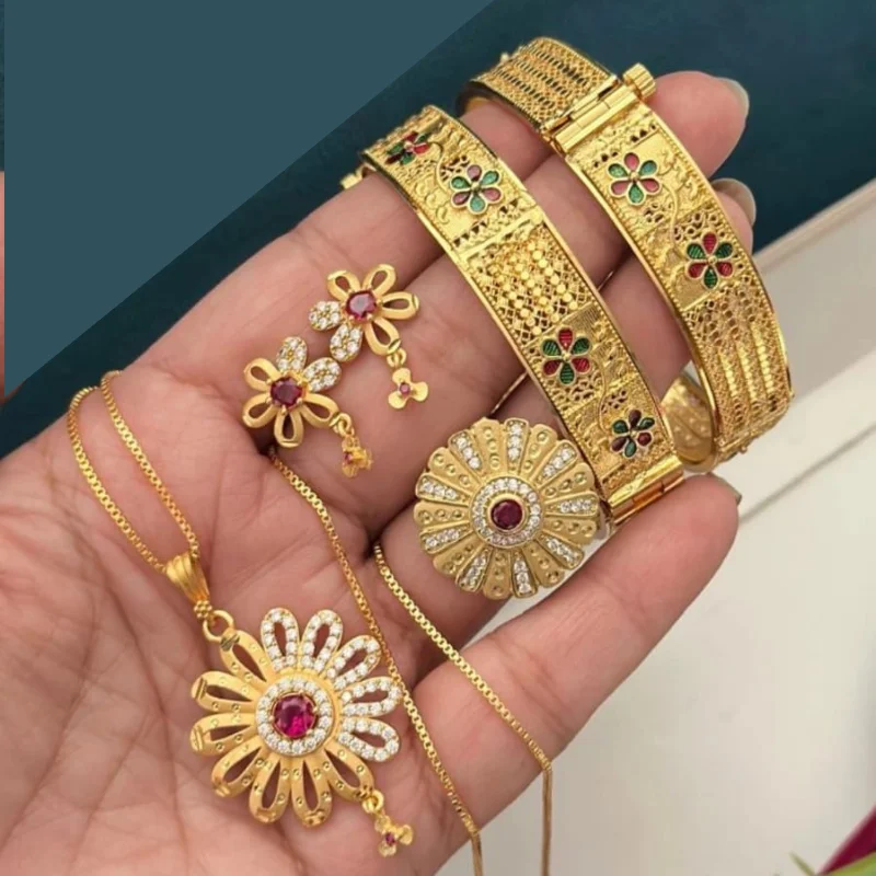 570 GJ (4) Jewelry Combo