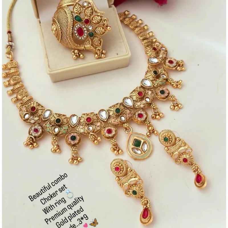 589 gj (1) Premium Traditional Gold-Plated Peacock Kundan Choker Necklace Set