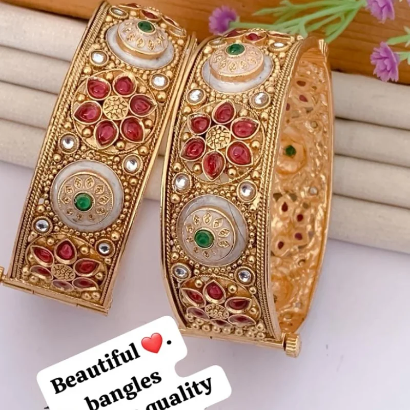 679GJ (10) Gold Plated Openable Kadas