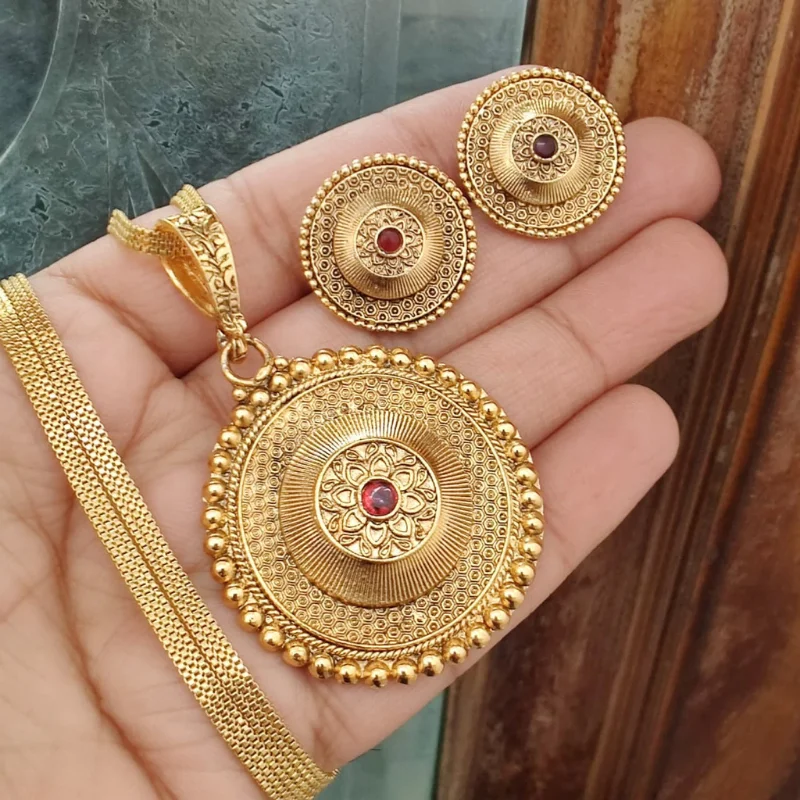 559 PM (5) Traditional 1-Gram Gold Honeycomb Texture Circular Pendant & Earring Set