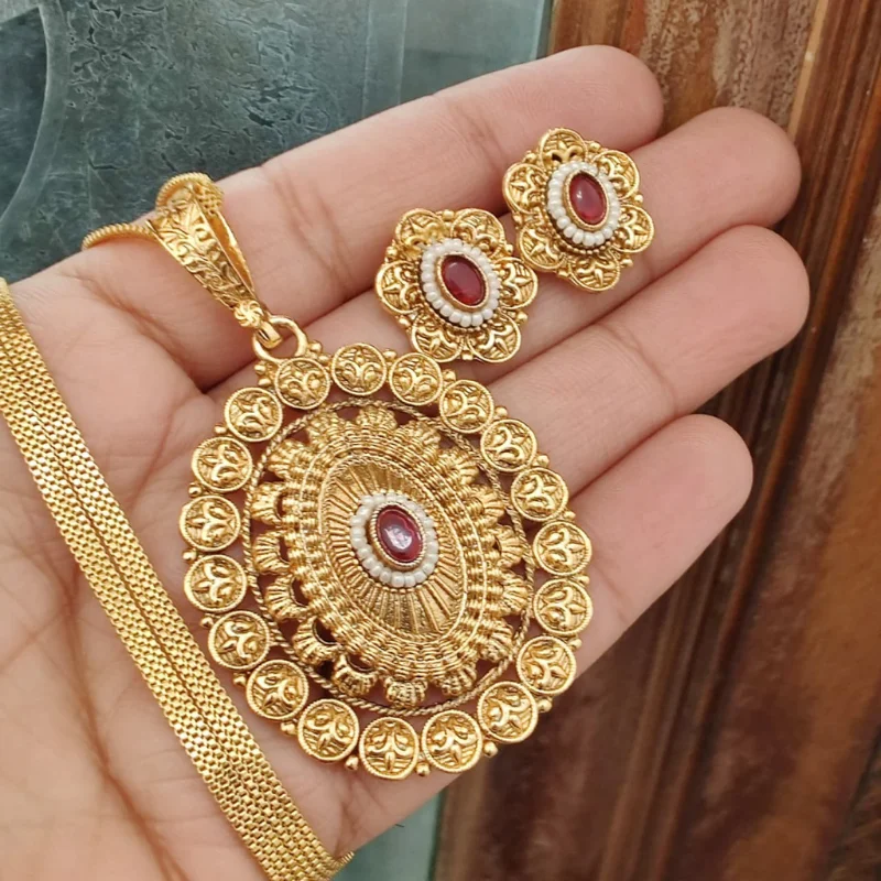 559 PM (6) Traditional 1-Gram Gold Oval Heritage Pendant & Earring Set